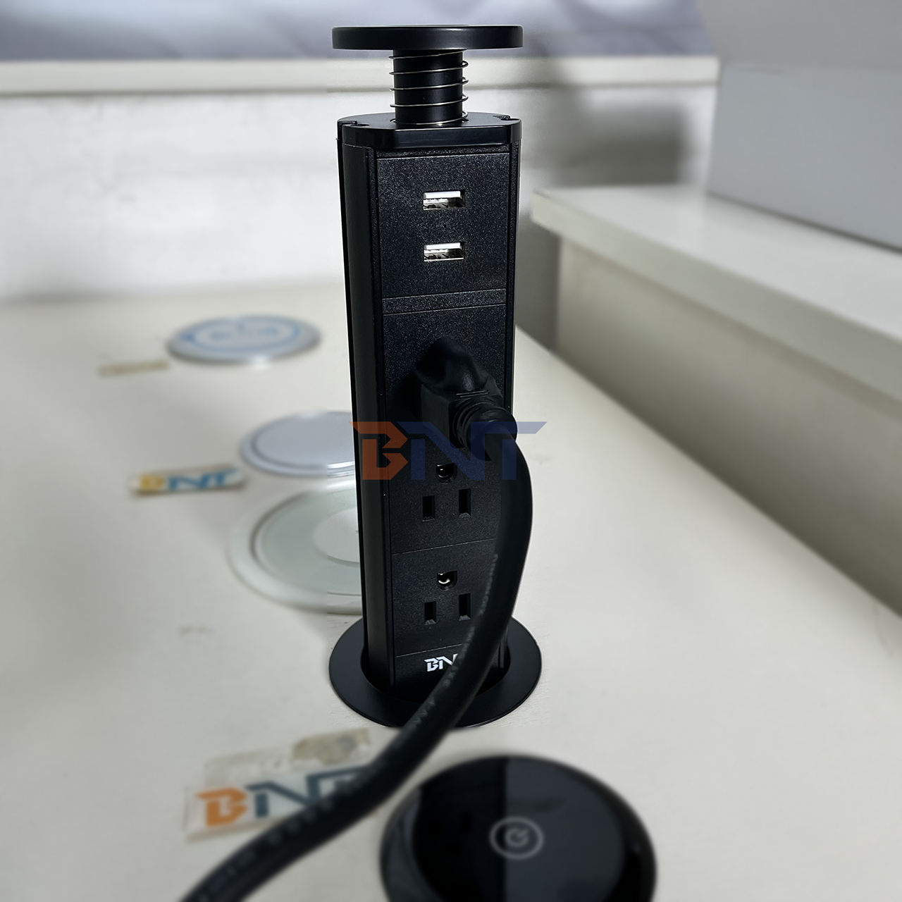 مقبس طاقة طاولة المطبخ الذكي مع منفذ USB مخفي وسلك تمديد - OEM / ODM قابس التيار المتردد العالمي الغائر